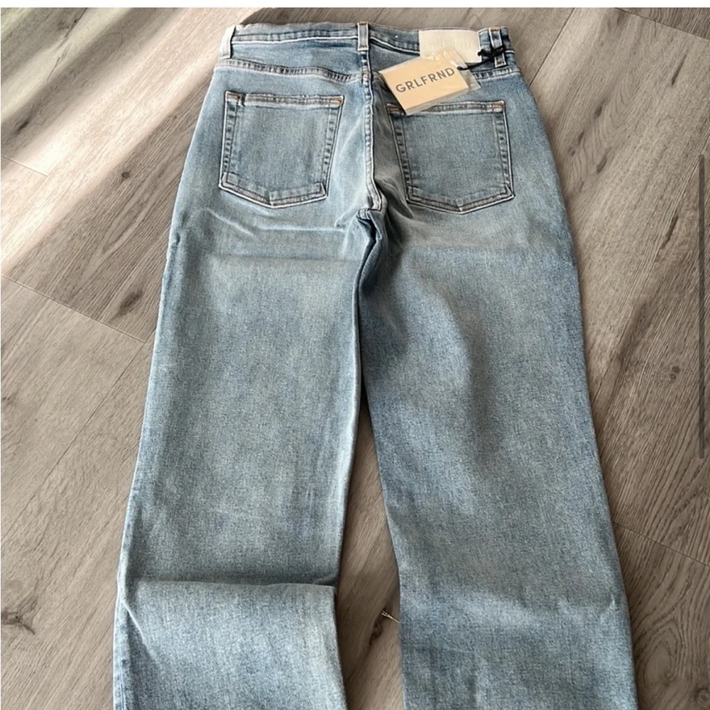 New GRLFRND Cassidy Midrise Straight Jeans In la brea Size 27 - Picture 4 of 9
